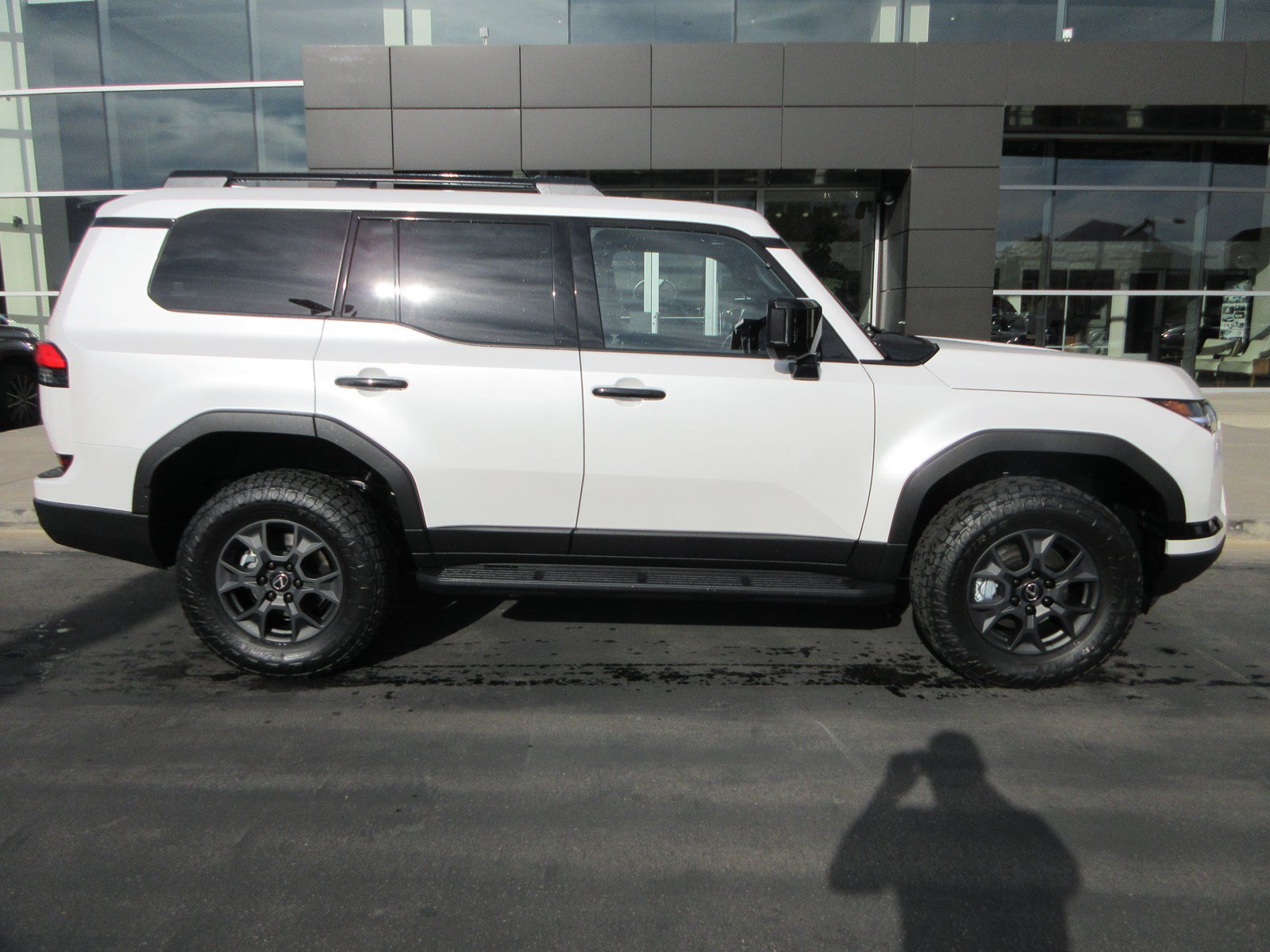 Used 2026 Lexus GX 550 w/ Accessory Package (CT) AWD/4WD image 11