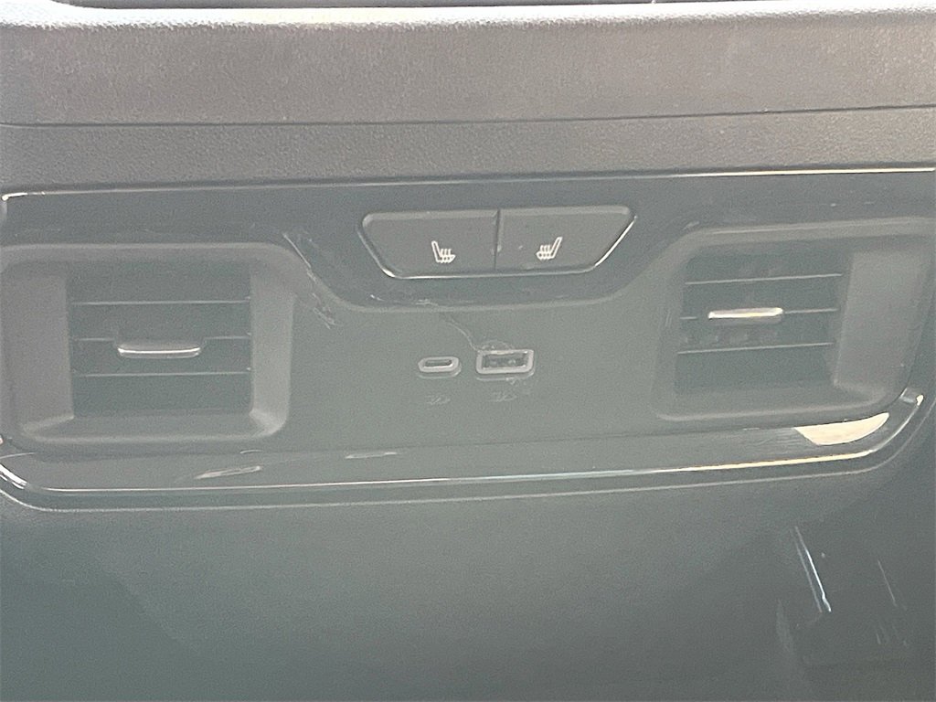 Used 2025 GMC Sierra 2500 AT4 w/ AT4 Premium Plus Package image 27