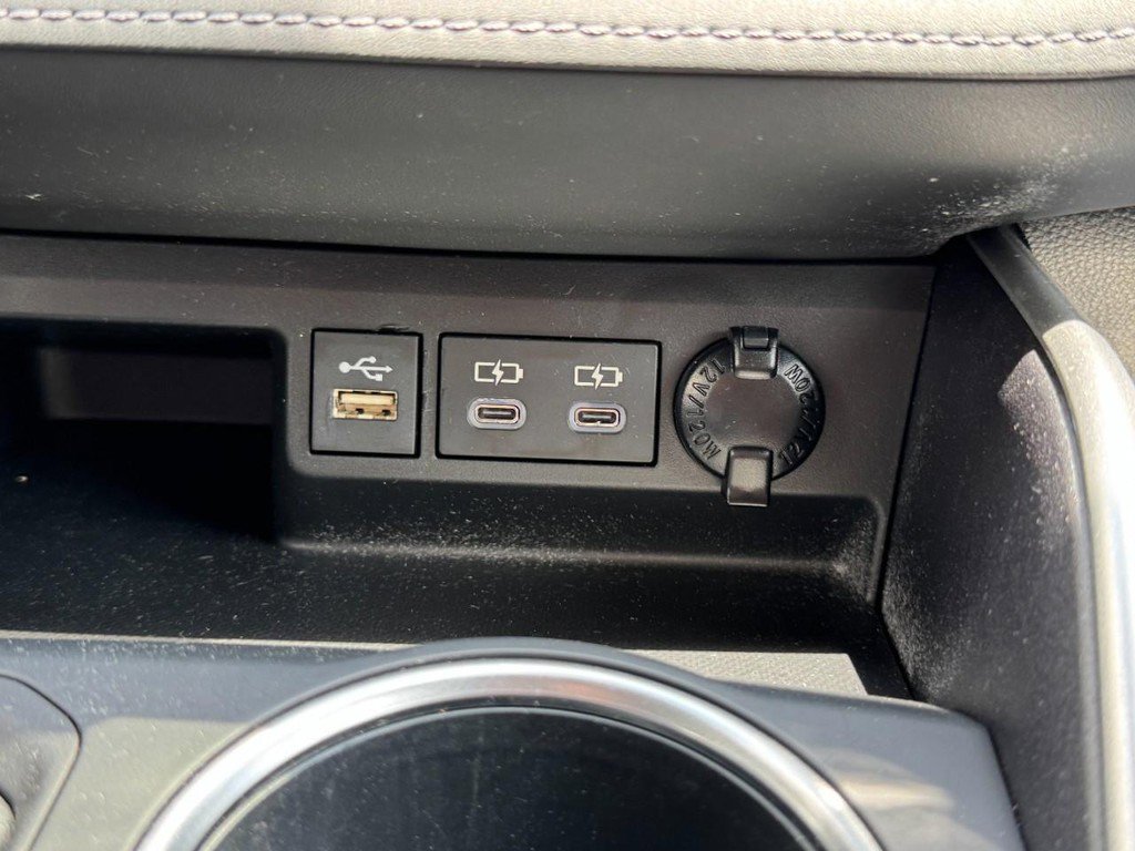 Used 2023 Toyota Highlander image 20