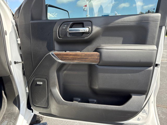 Used 2022 Chevrolet Silverado 1500 High Country w/ Technology Package image 14