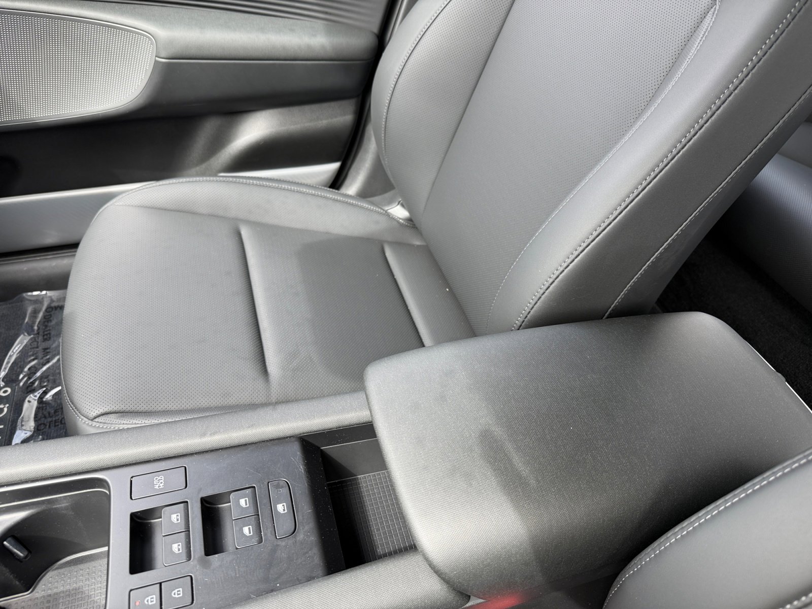 Used 2023 Hyundai Ioniq 6 Limited image 14