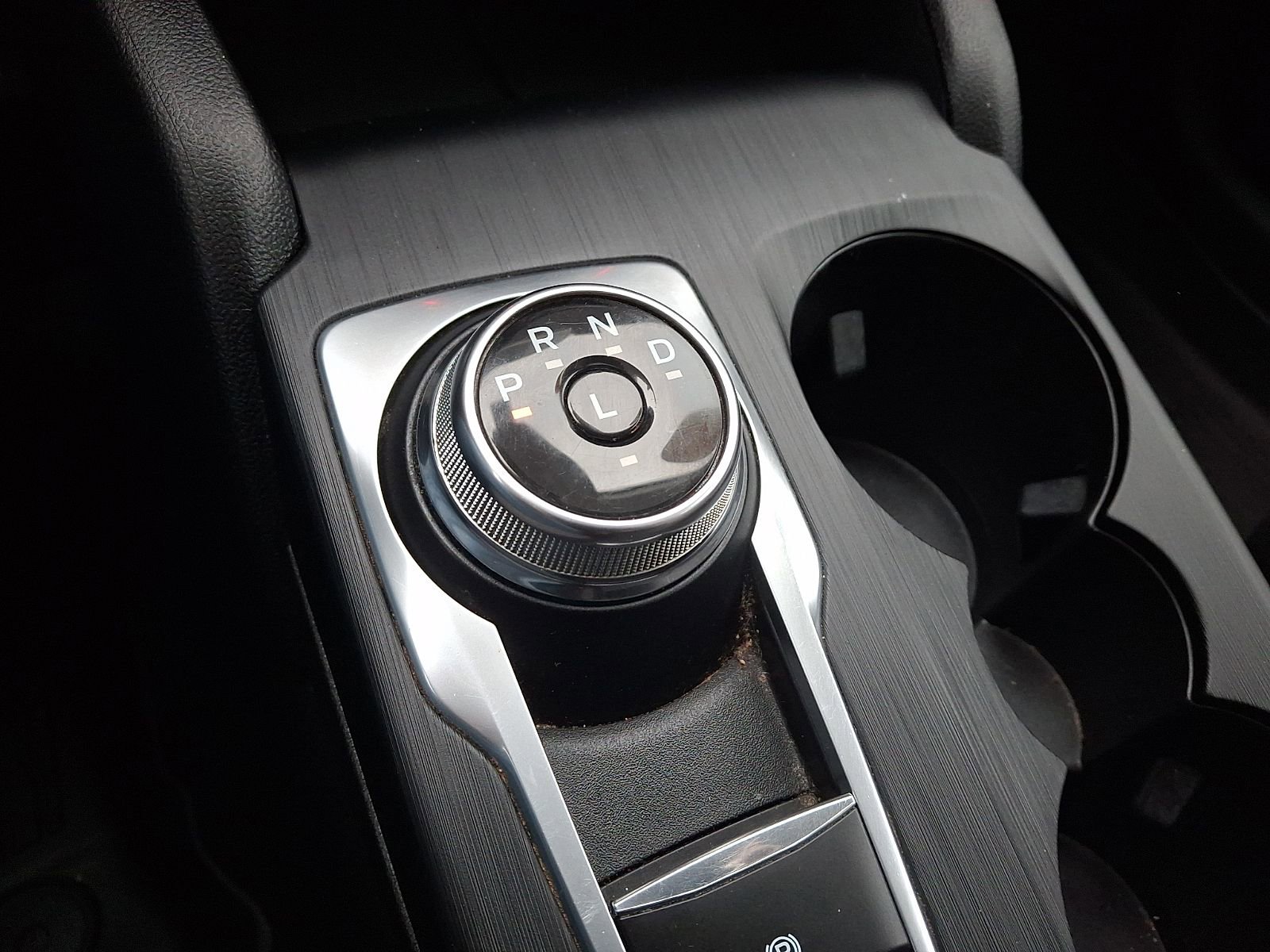 Used 2022 Ford Escape SE w/ SE Sport Appearance Package image 15