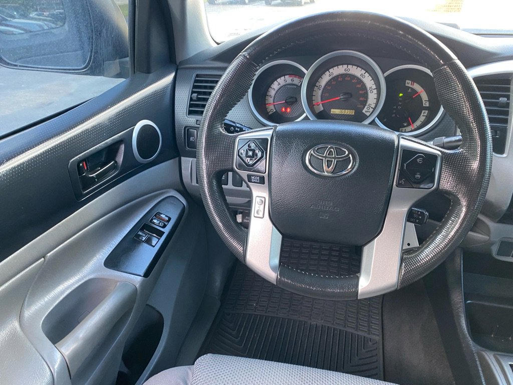 Used 2015 Toyota Tacoma PreRunner w/ TRD Off-Road Package RWD image 21