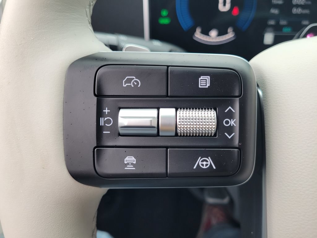 Certified 2026 Hyundai Santa Fe SEL AWD/4WD image 41