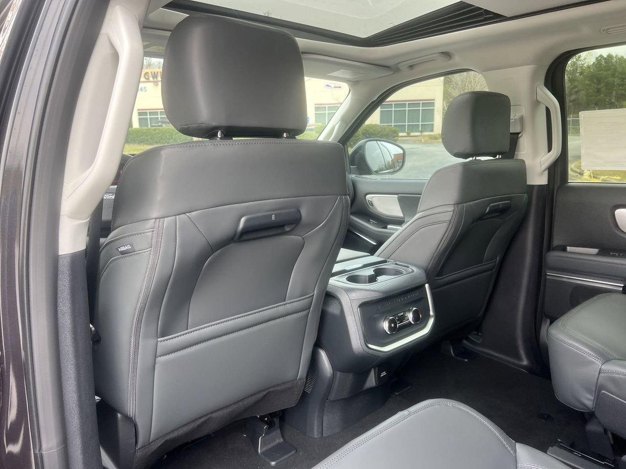 New 2026 Ford Expedition Active image 18