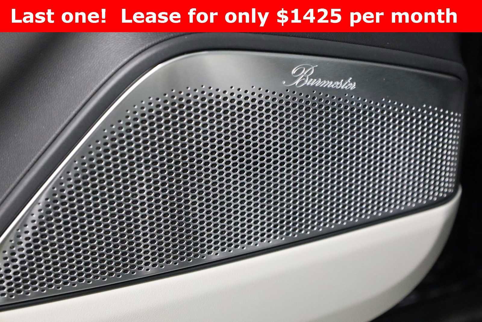 New 2025 Porsche Macan Turbo Electric image 17