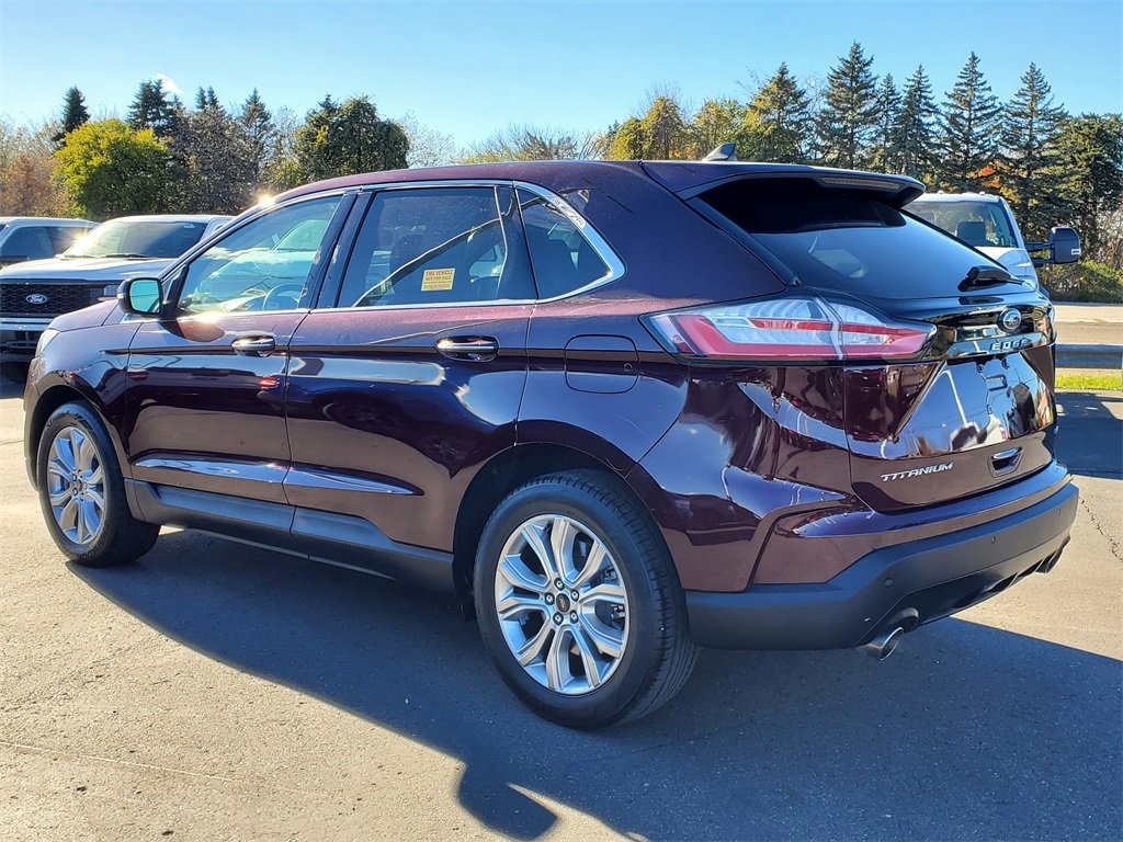 Used 2024 Ford Edge Titanium image 5