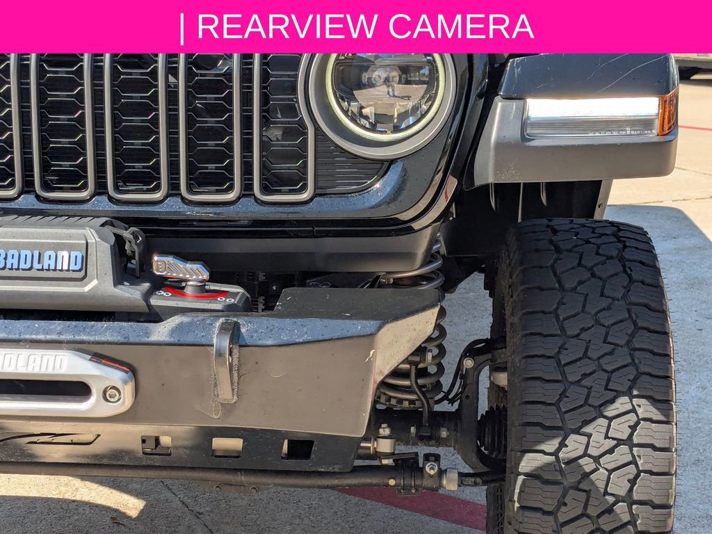 Used 2025 Jeep Gladiator Rubicon AWD/4WD image 9