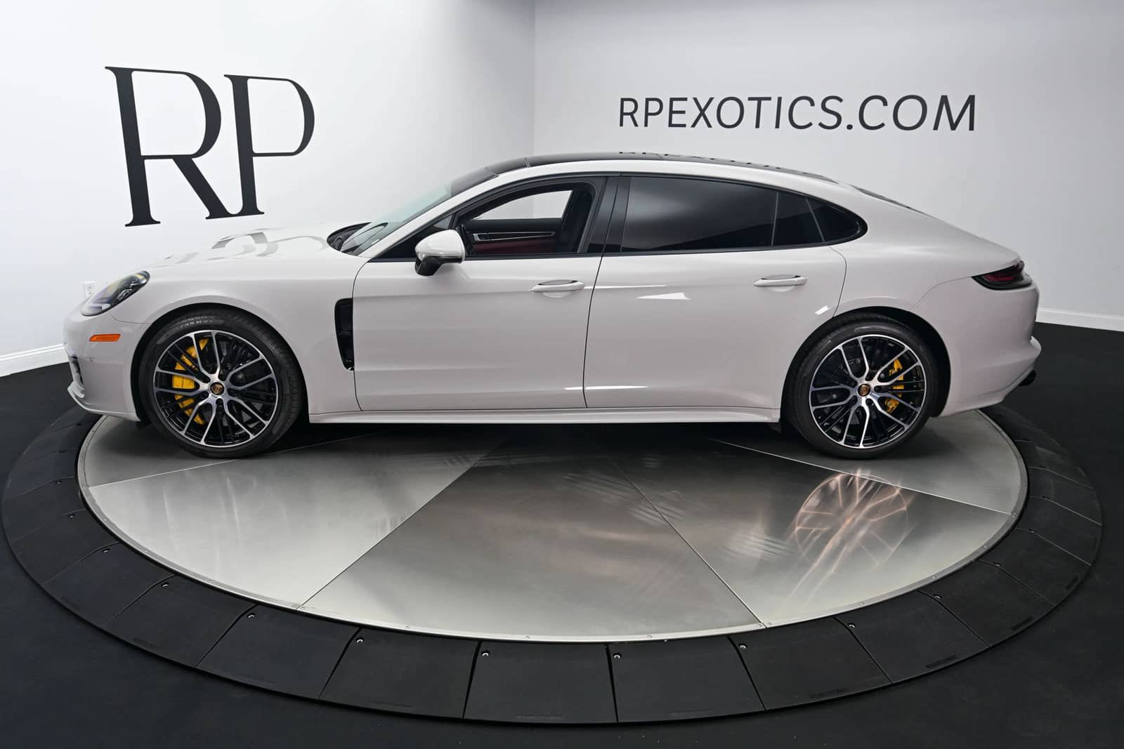 Used 2023 Porsche Panamera Turbo S Executive AWD/4WD image 6