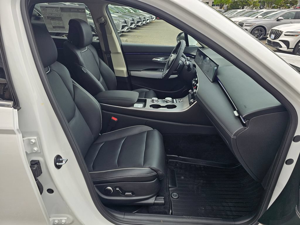 New 2026 Genesis GV70 2.5T Advanced AWD/4WD image 28