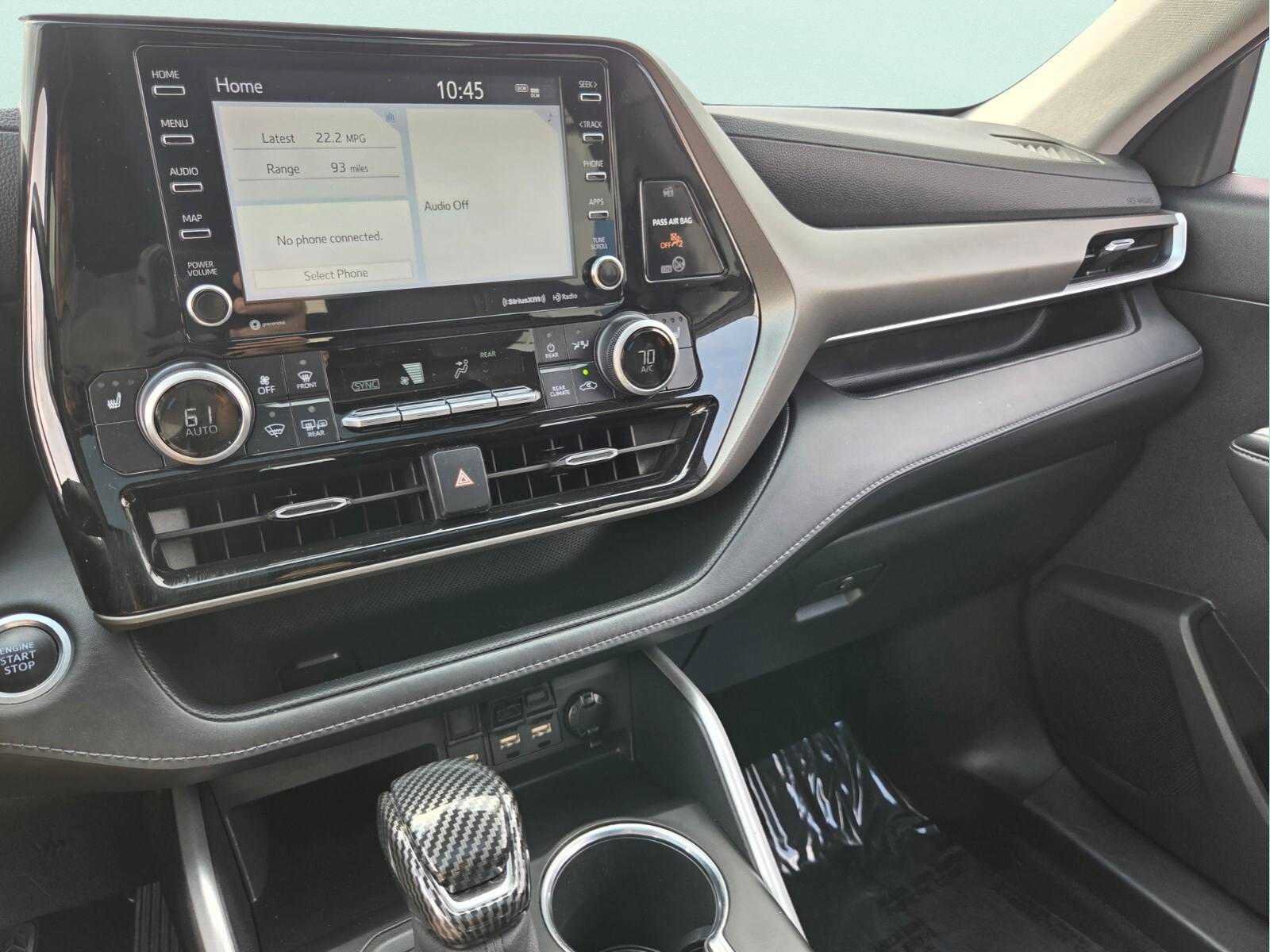 Used 2021 Toyota Highlander XLE FWD image 37