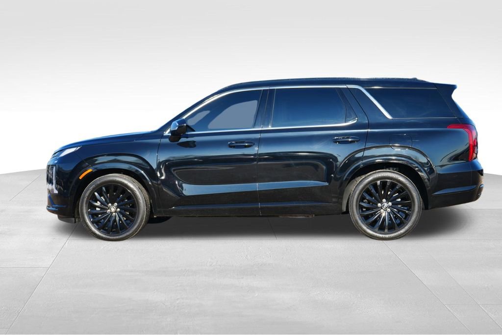 Used 2025 Hyundai Palisade Calligraphy image 3