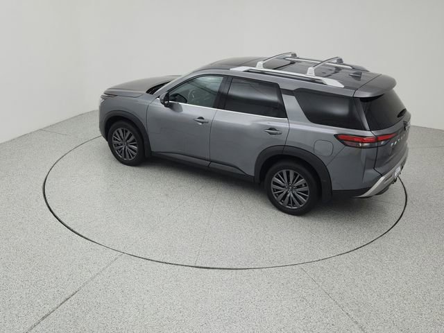 Used 2025 Nissan Pathfinder SL w/ SL Premium Package image 16