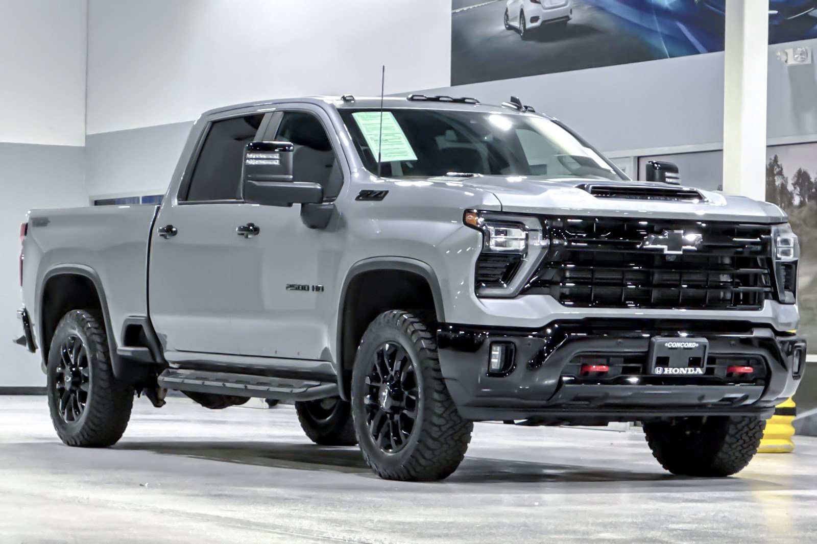 Used 2026 Chevrolet Silverado 2500 LT w/ Trail Boss Package AWD/4WD image 6