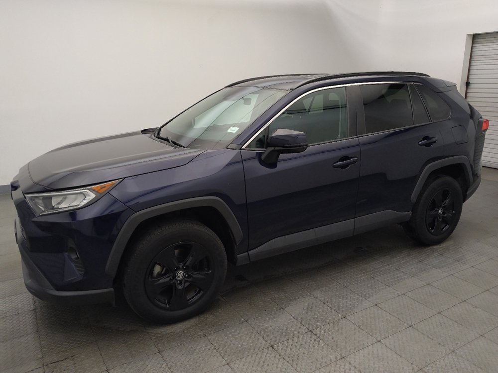 Used 2020 Toyota RAV4 XLE AWD/4WD image 2