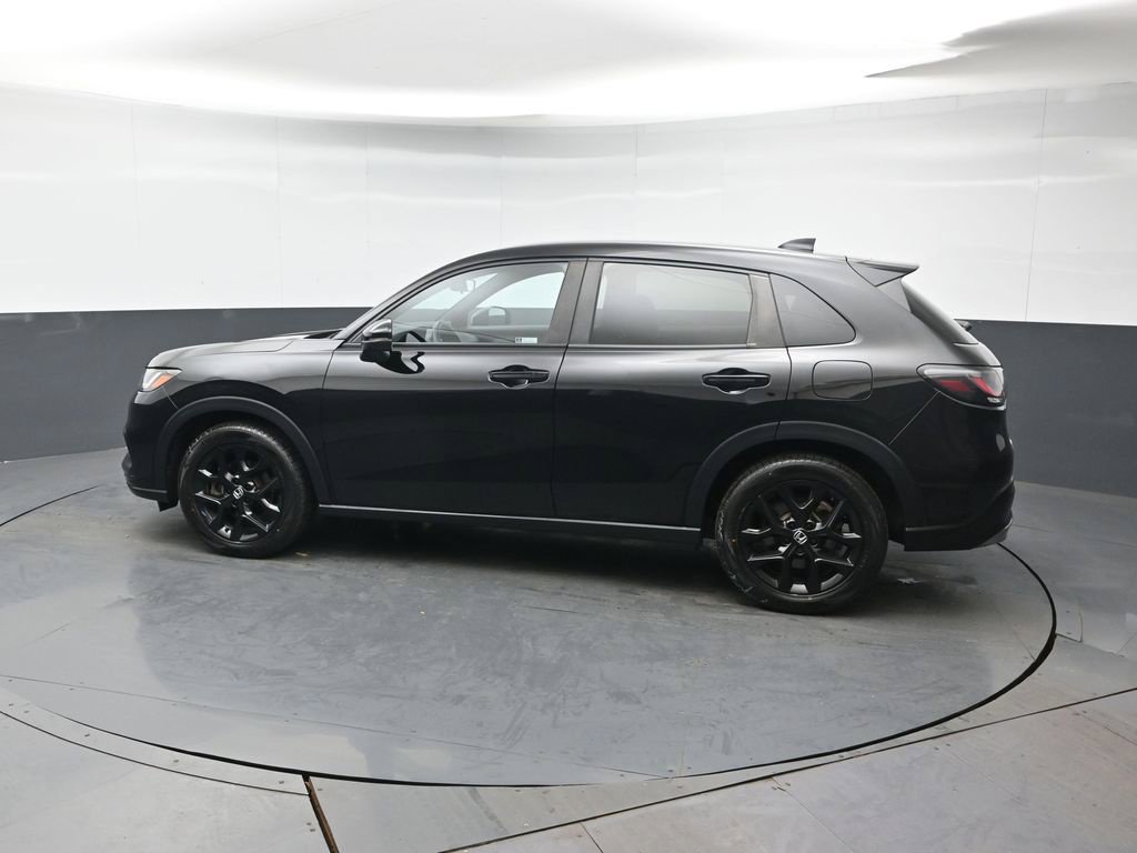 Used 2023 Honda HR-V Sport image 3