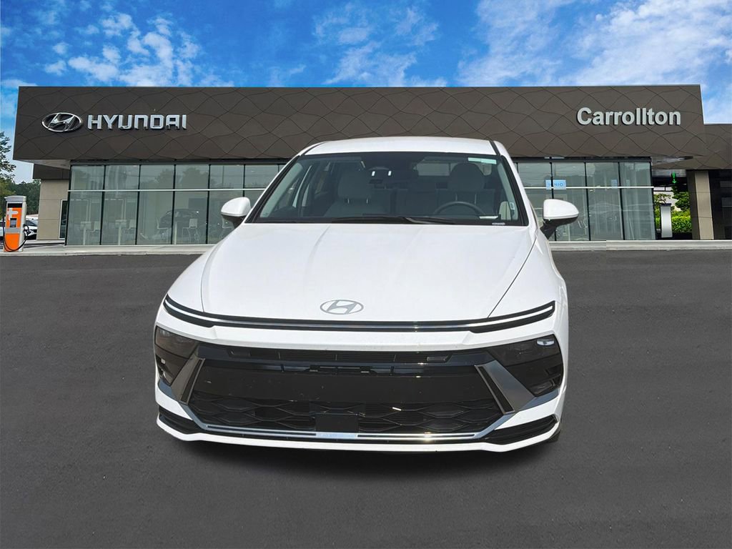 Used 2025 Hyundai Sonata SEL FWD image 2