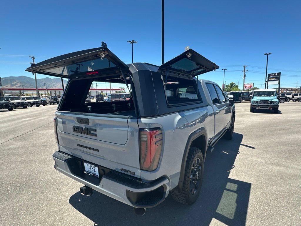 Used 2024 GMC Sierra 3500 AT4 w/ AT4 Premium Plus Package AWD/4WD image 24