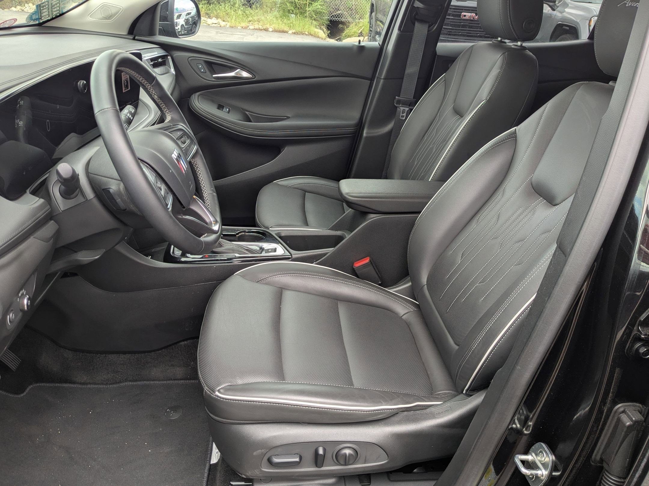 Certified 2024 Buick Encore GX Avenir w/ Avenir Technology Package image 24