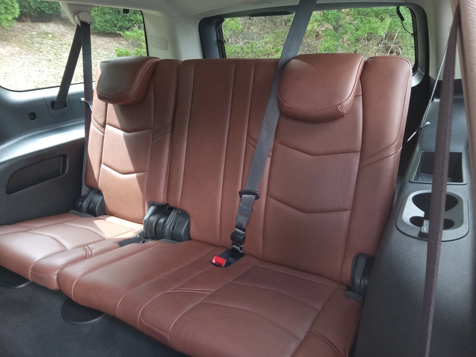 Used 2020 Cadillac Escalade ESV Luxury AWD/4WD image 25