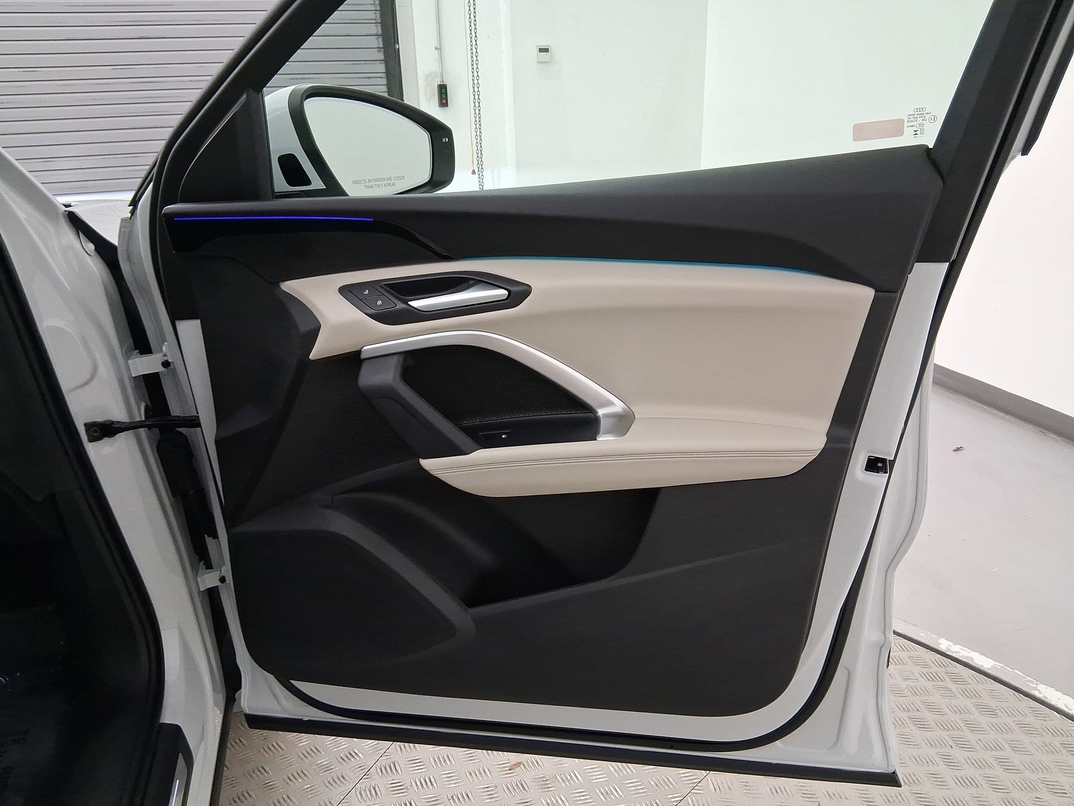 Certified 2025 Audi Q5 Premium w/ Convenience Package image 32