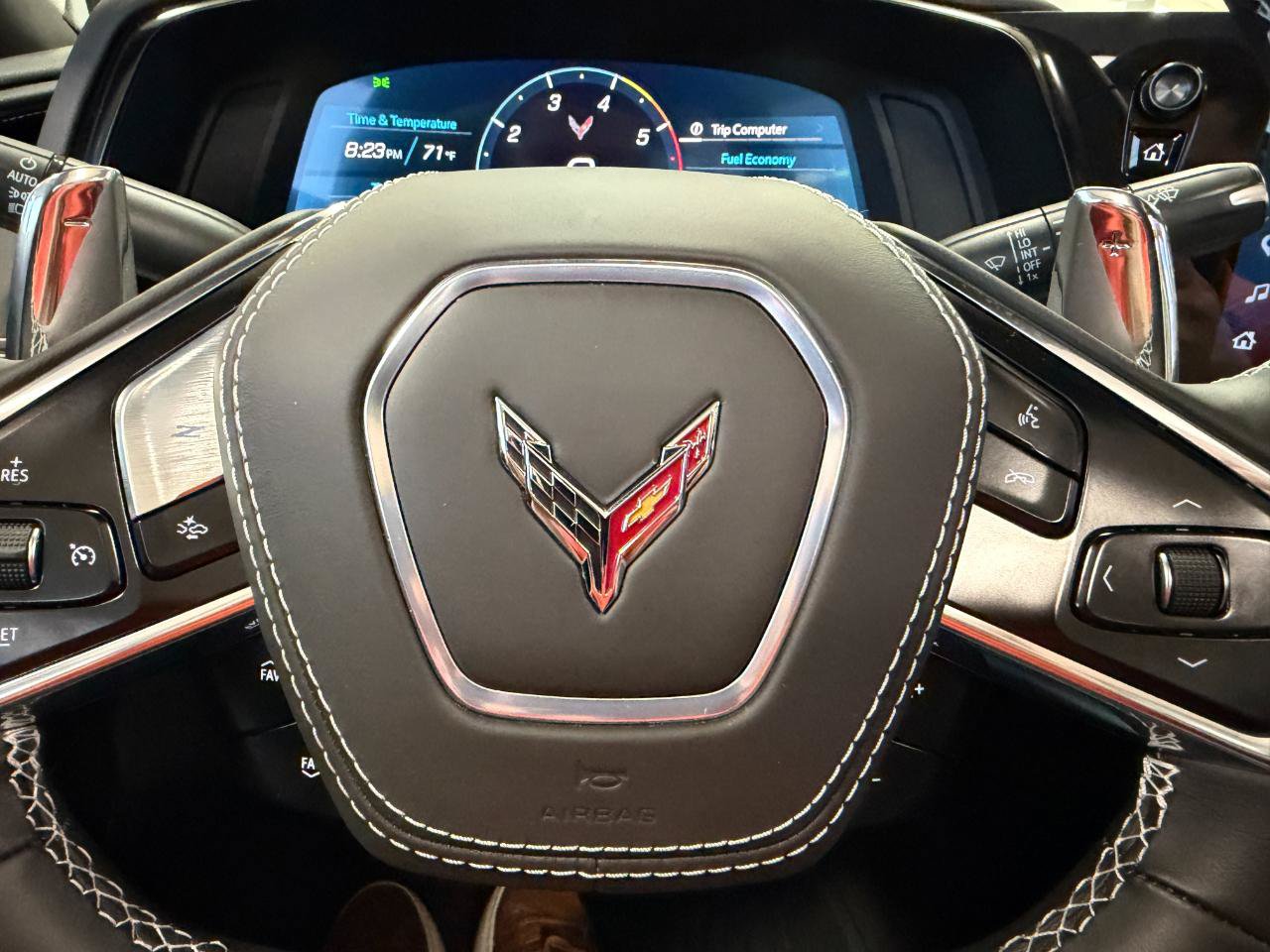 Used 2025 Chevrolet Corvette Stingray Convertible w/ 1LT RWD image 35