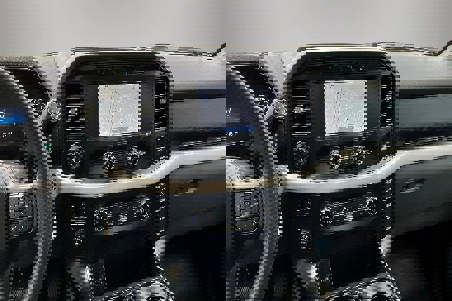 Used 2021 Ford F150 XL w/ Trailer Tow Package image 10