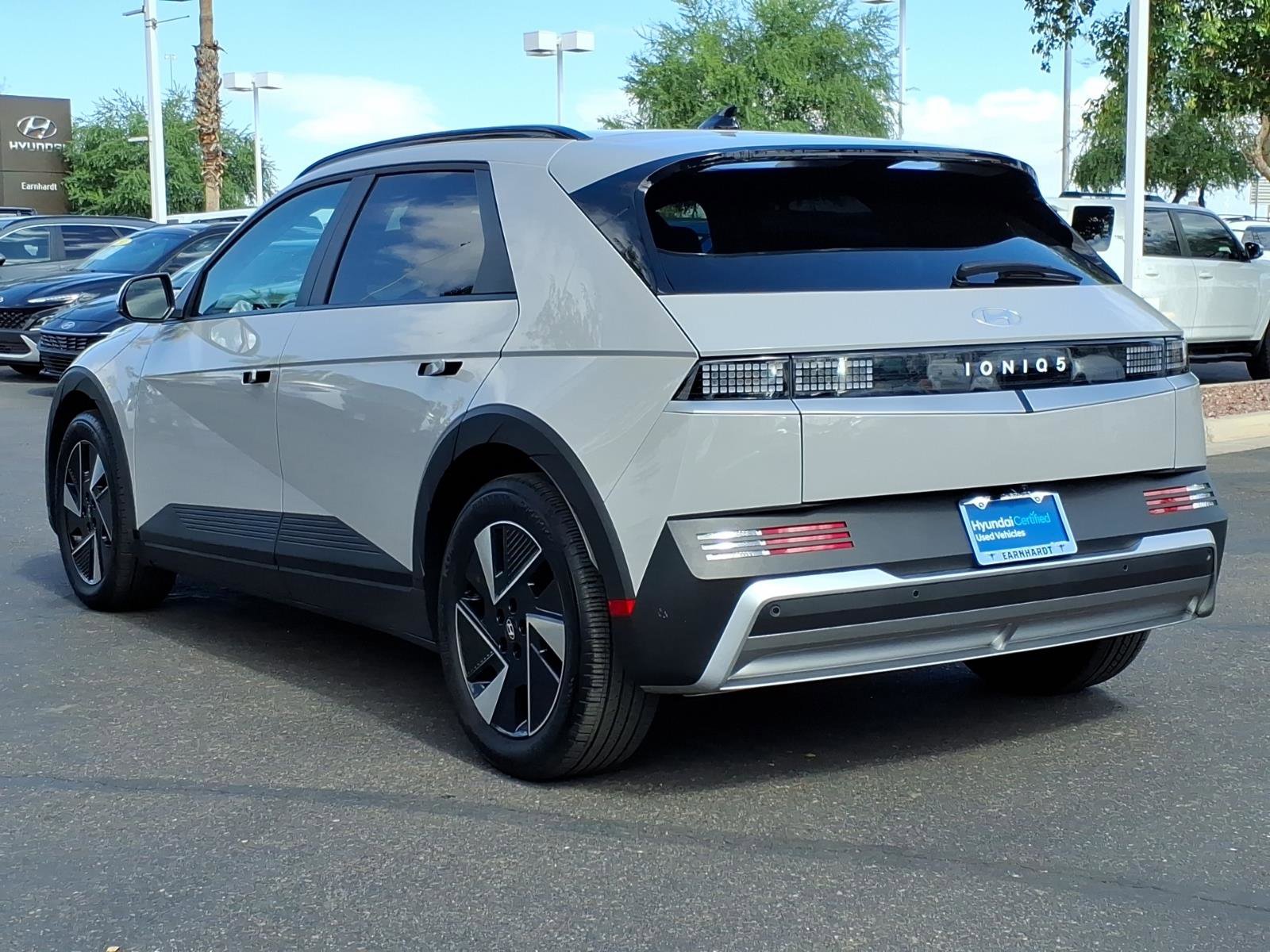 Certified 2025 Hyundai Ioniq 5 SEL RWD image 3