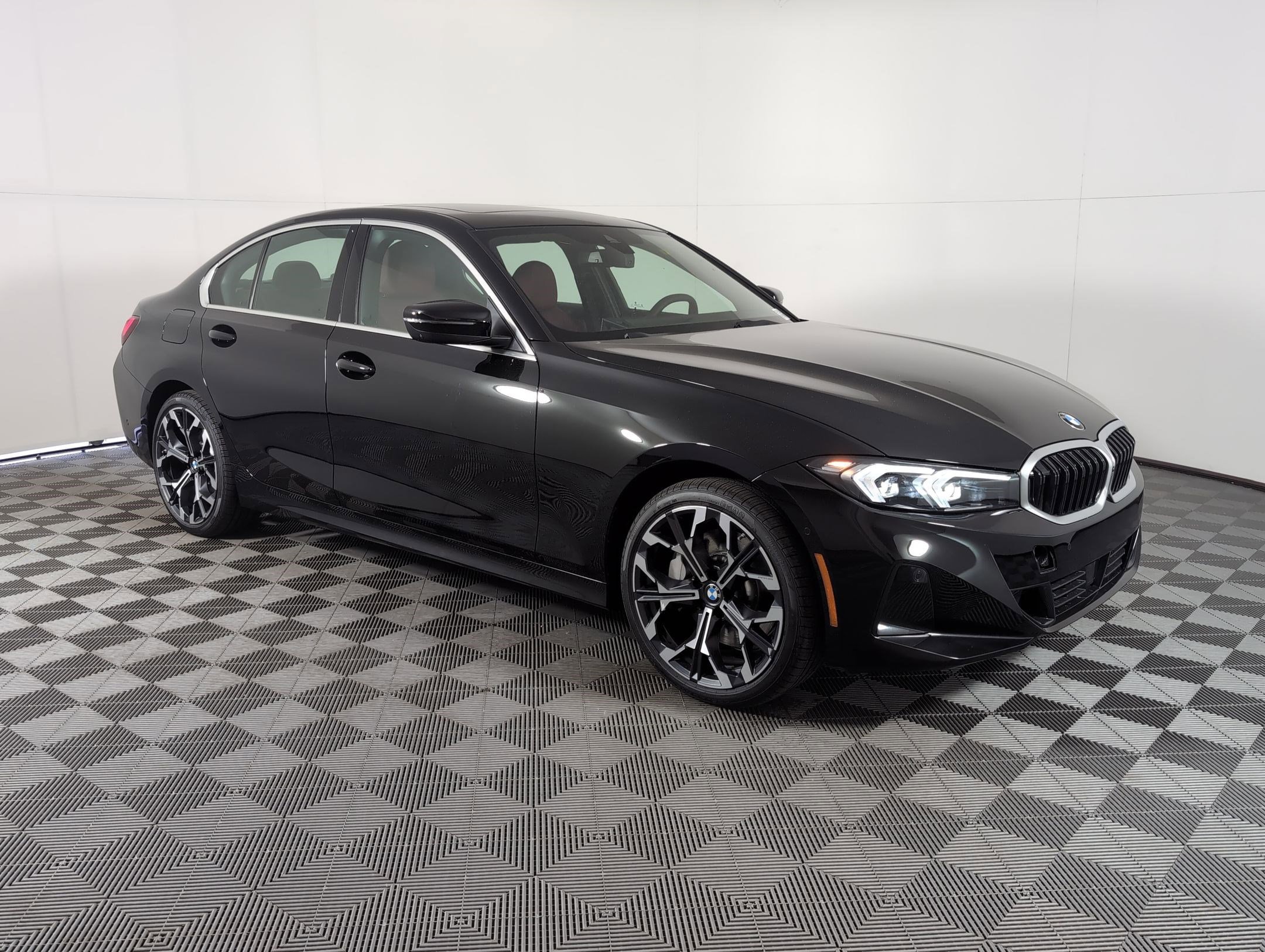 Used 2026 BMW 330i xDrive Sedan w/ Premium Package image 6