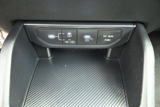 Used 2025 Kia K4 FWD image 23