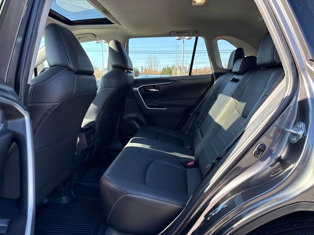 Used 2024 Toyota RAV4 XLE Premium image 24