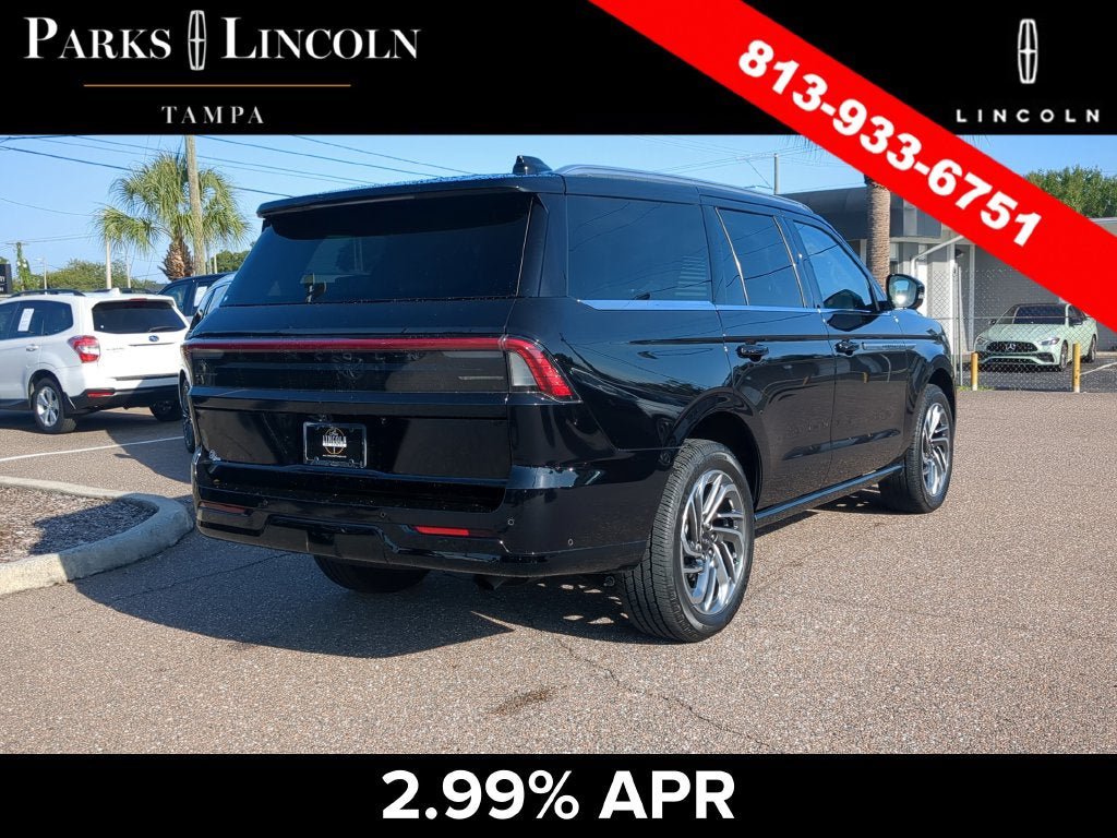 Certified 2025 Lincoln Navigator Reserve AWD/4WD image 4