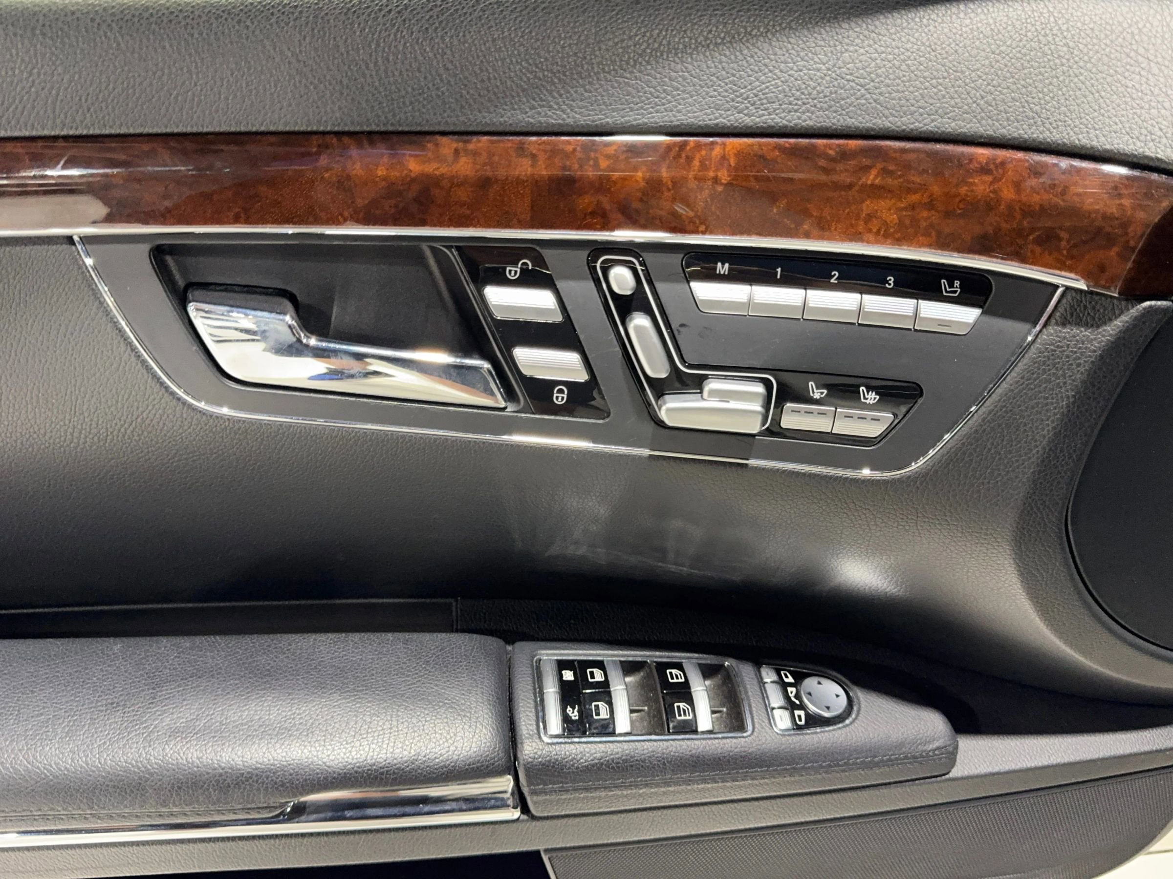 Used 2013 Mercedes-Benz S 550 image 13