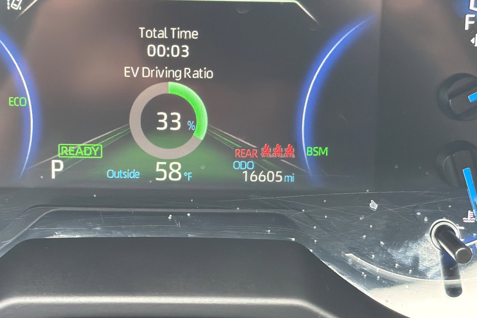Used 2024 Toyota RAV4 AWD Hybrid image 25