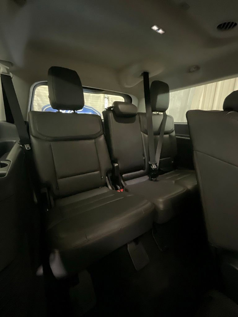 Used 2025 Ford Expedition Max Active AWD/4WD image 13