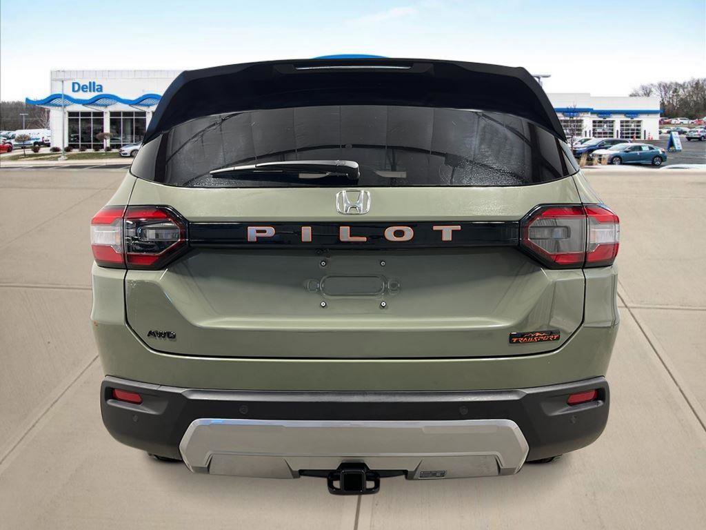 New 2026 Honda Pilot TrailSport image 4