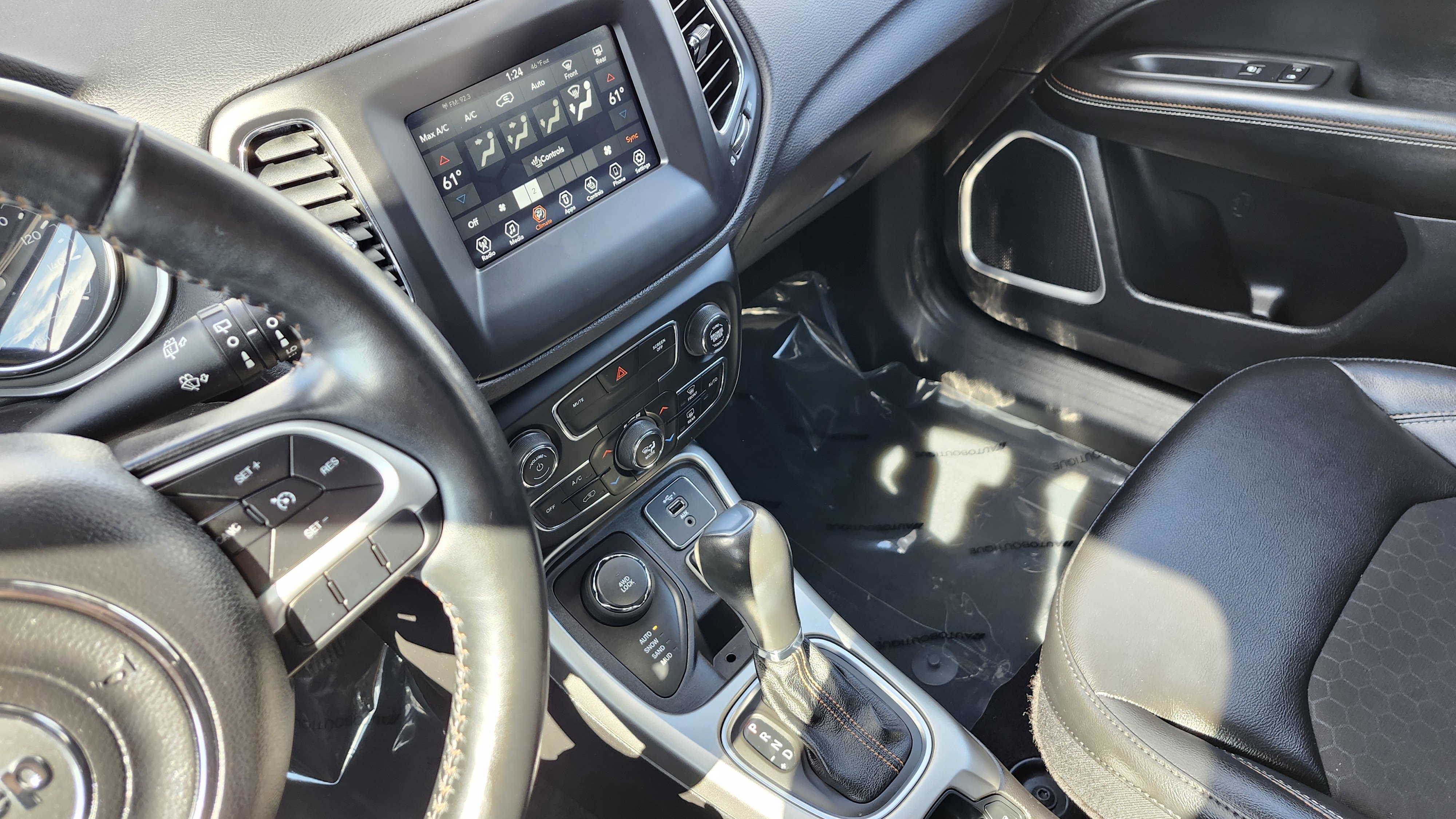 Used 2021 Jeep Compass Latitude w/ Convenience Group image 28