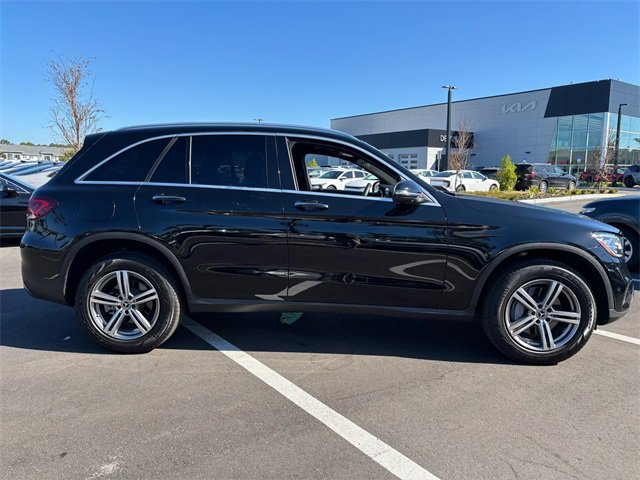 Used 2022 Mercedes-Benz GLC 300 w/ Premium Package Lite image 16