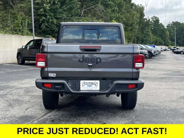 Used 2023 Jeep Gladiator Sport AWD/4WD image 5