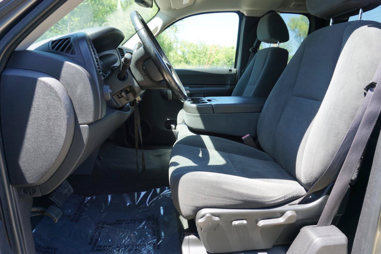 Used 2008 Chevrolet Silverado 1500 LT w/ Power Pack Plus AWD/4WD image 11