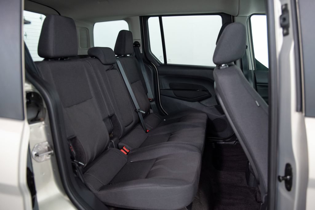 Used 2016 Ford Transit Connect XLT FWD image 17