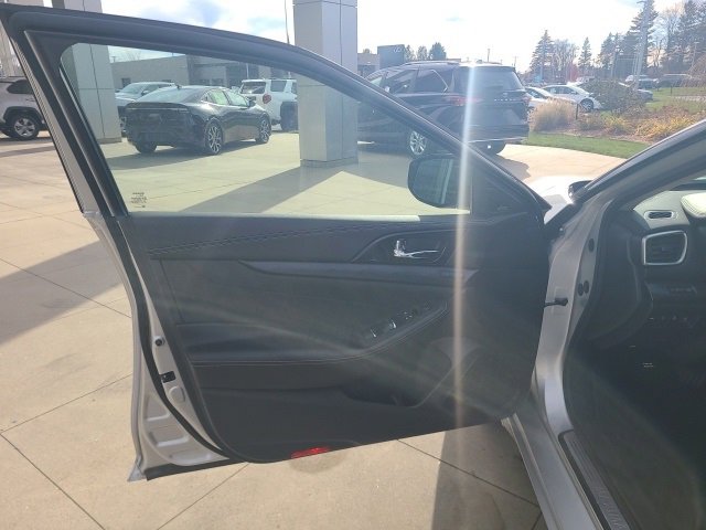 Used 2022 Nissan Maxima Platinum w/ Sport Mat Group image 17