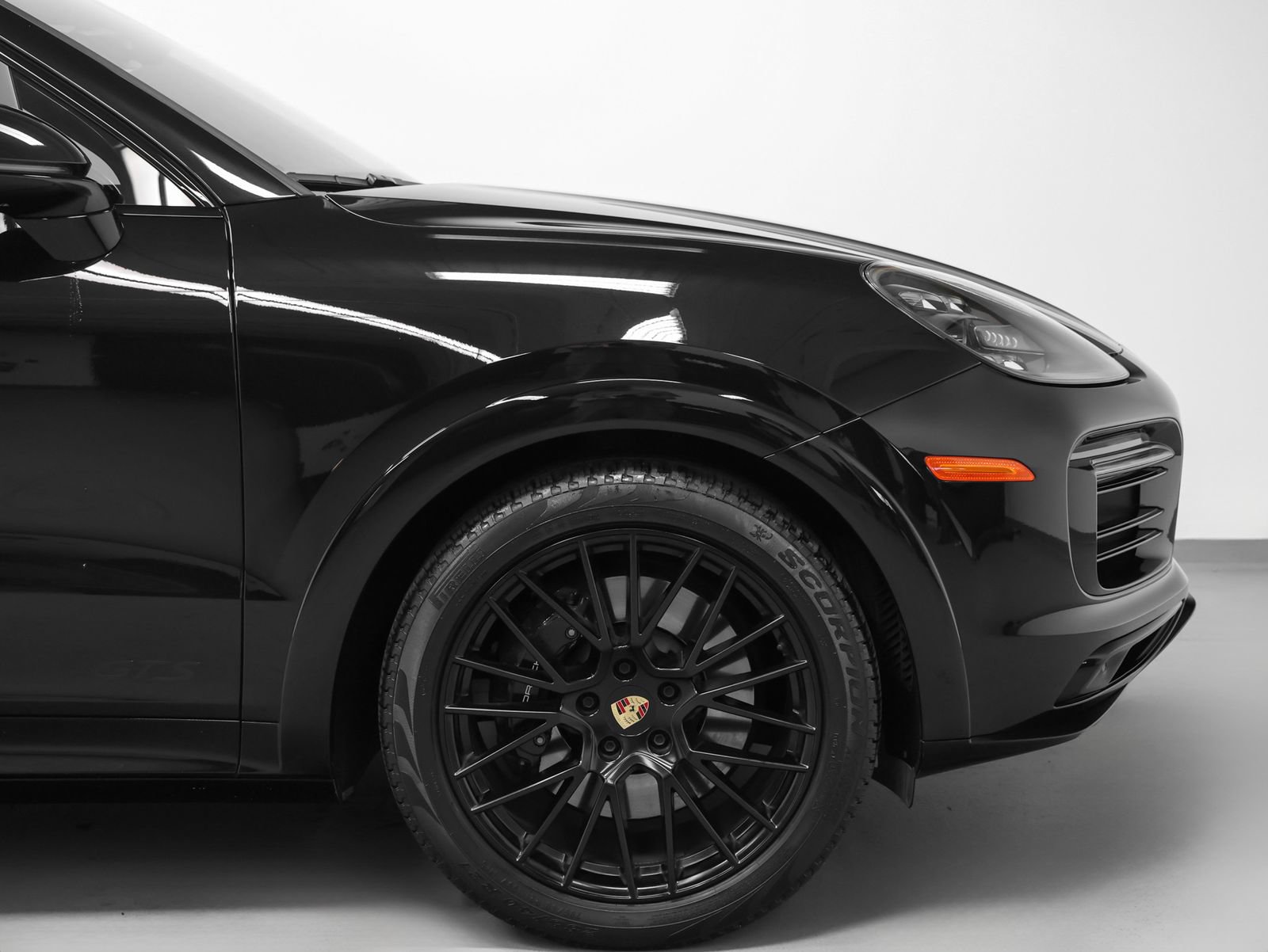 Certified 2023 Porsche Cayenne GTS AWD/4WD image 14