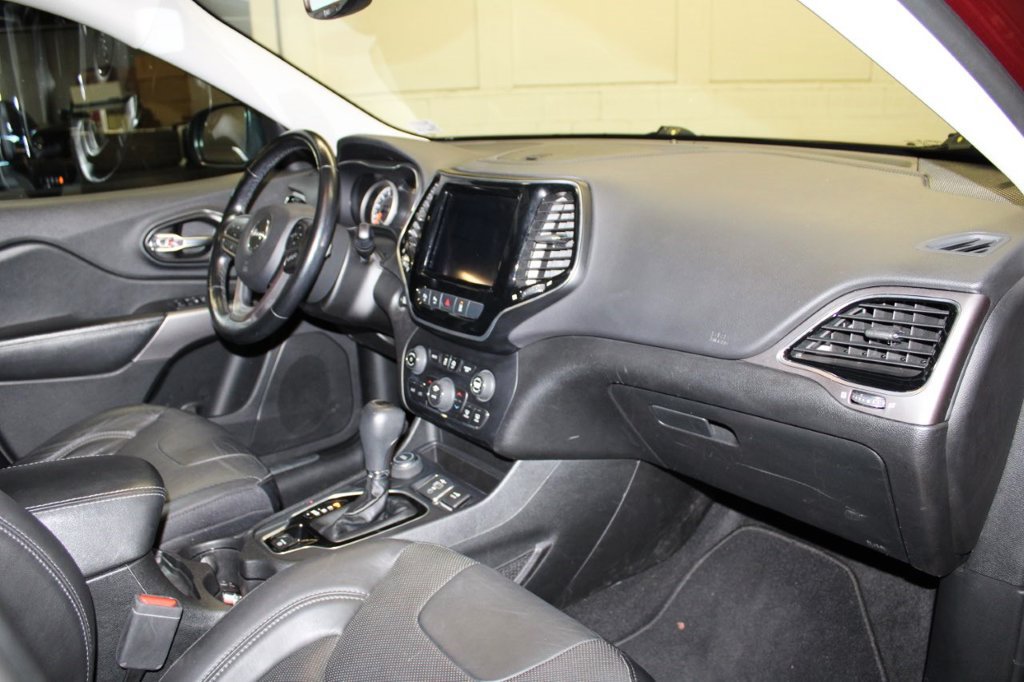 Certified 2021 Jeep Cherokee Limited AWD/4WD image 30