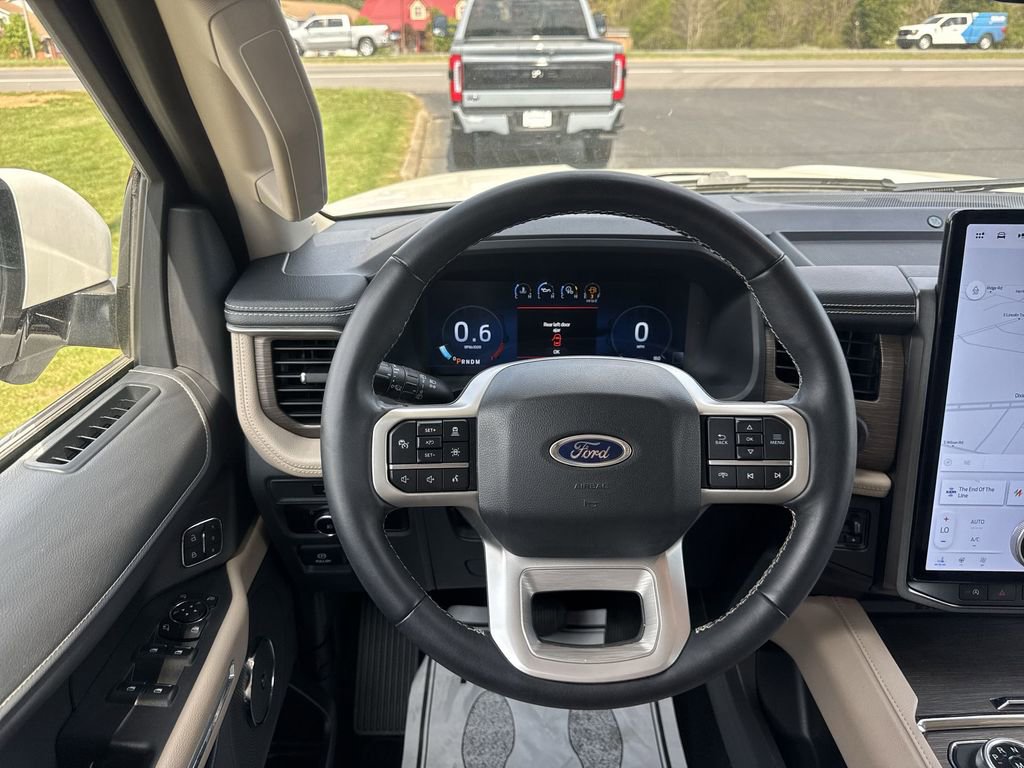 Used 2024 Ford Expedition Limited image 14