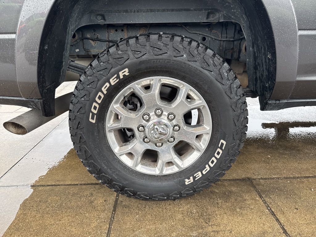 Used 2022 RAM 3500 Laramie image 33