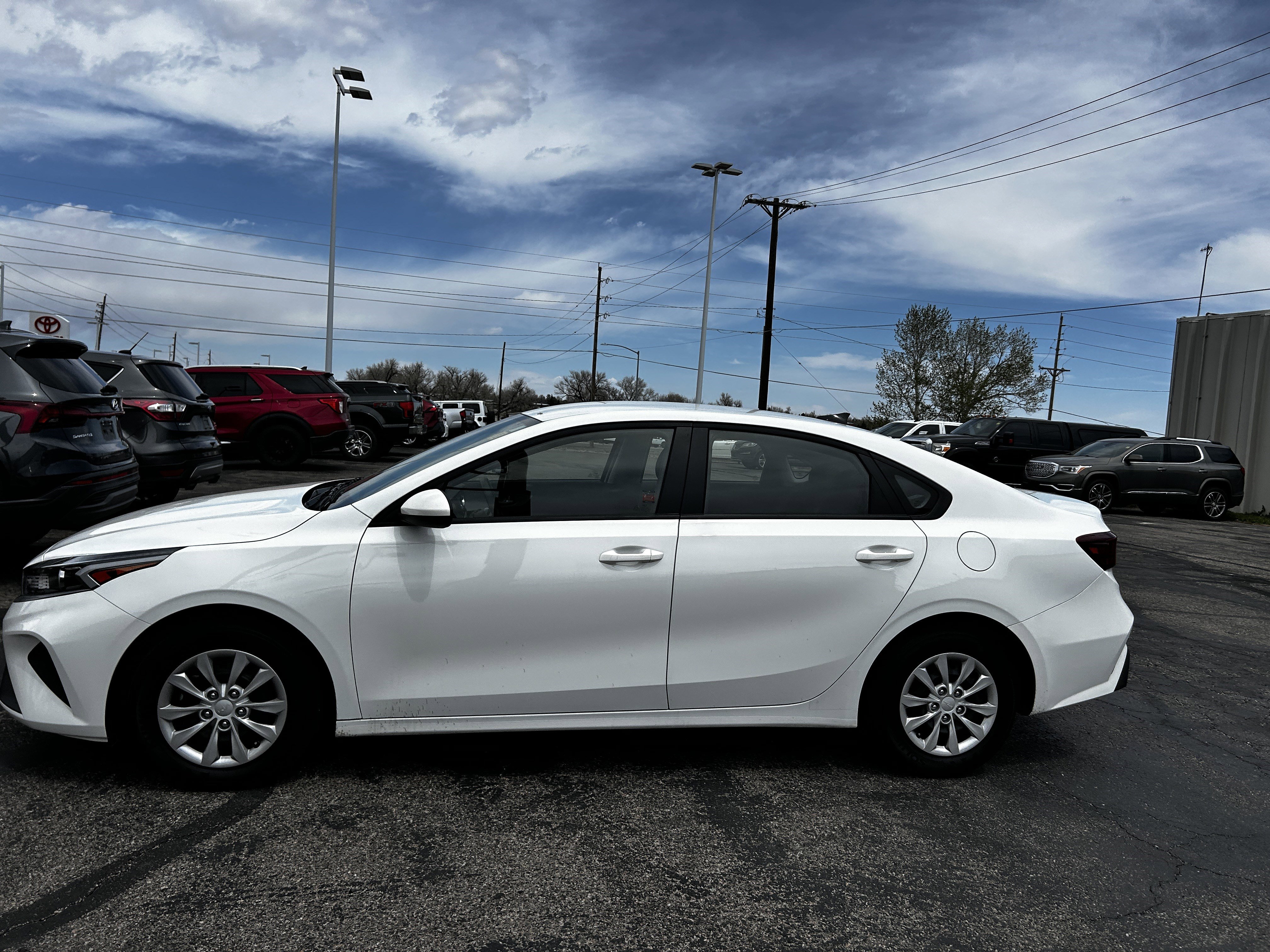 Used 2024 Kia Forte LX FWD image 2