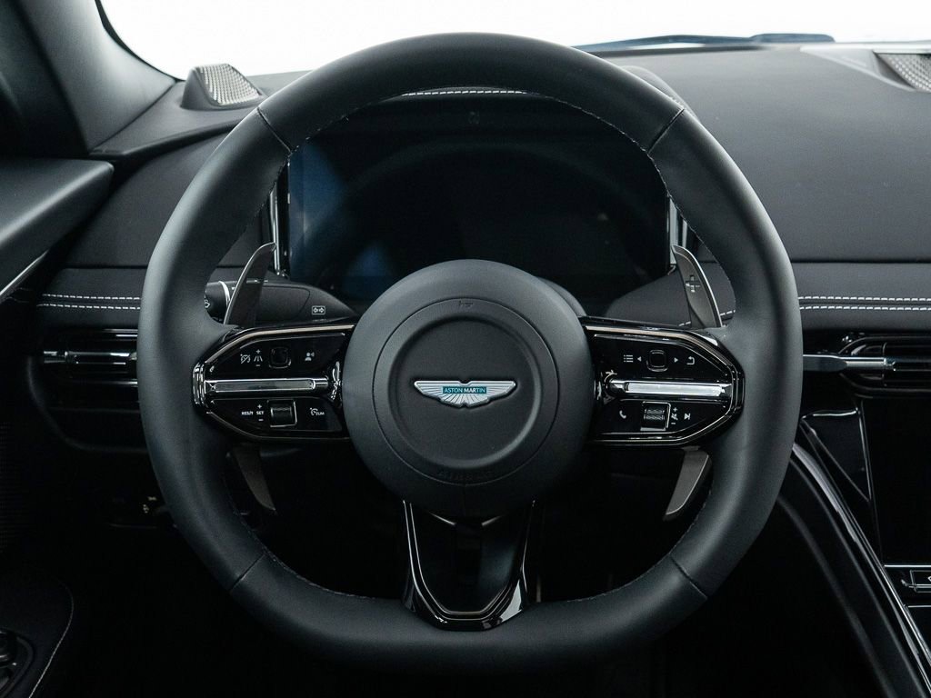 Used 2025 Aston Martin DB12 Coupe image 23