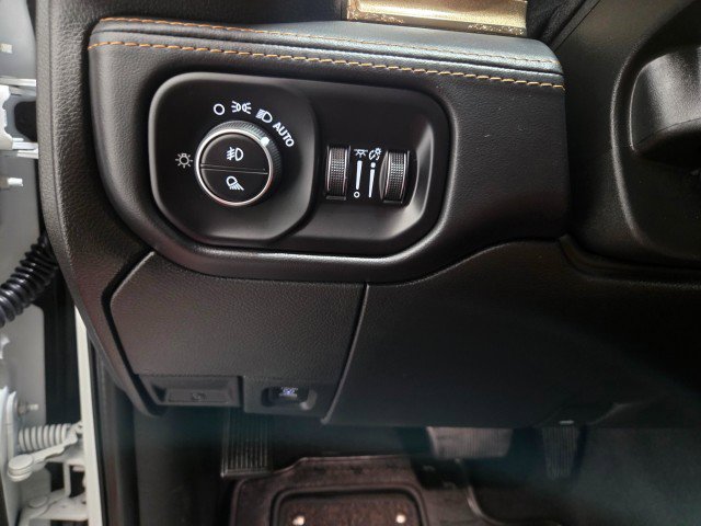 Used 2024 RAM 3500 Limited w/ Safety Group image 44