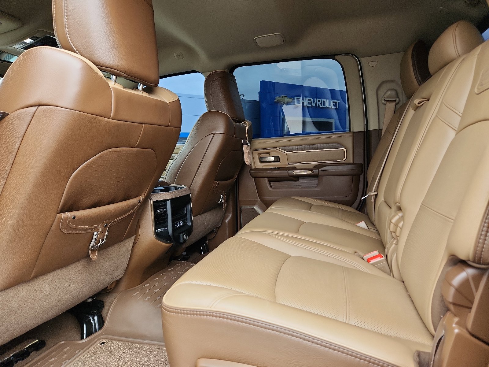 Used 2022 RAM 3500 Limited image 9